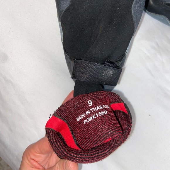 Xcel Infiniti Surf Bootie 3mm Size 9 - Picture 4 of 4